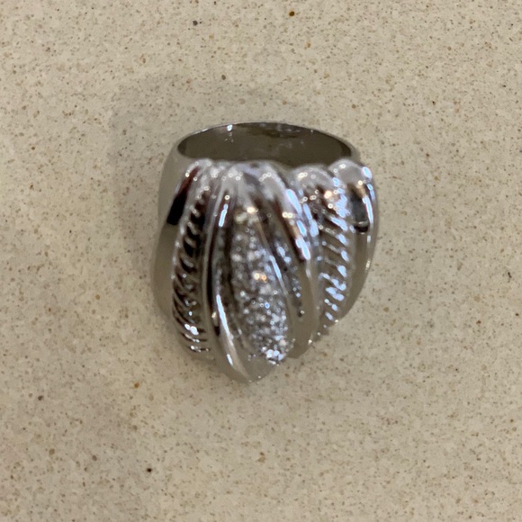 Large Statement Ring - Picture 16 of 16